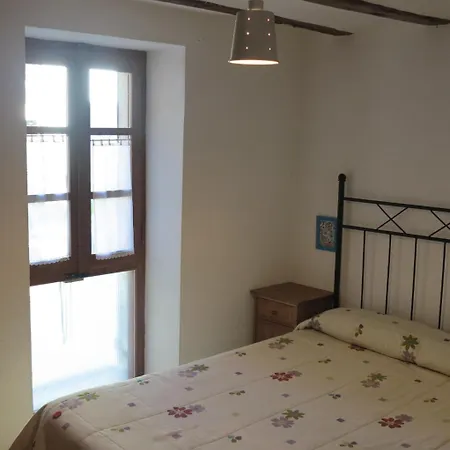 Casa Negro Cincuenta Y Siete